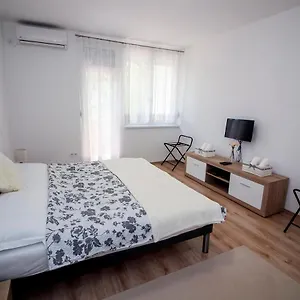  Apartman Helios Apartman Magyarország